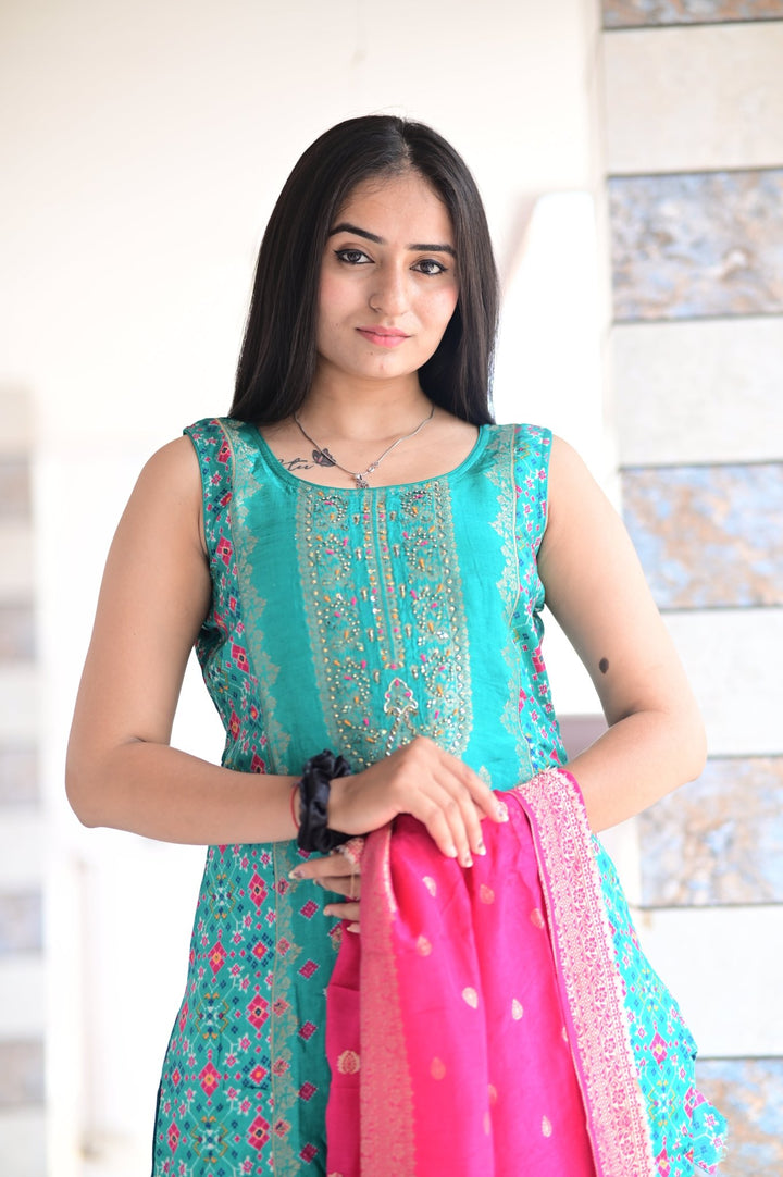 ETHNIC WEAR SET WITH PATOLA PRINT SILK TOP AND CONTRAST PURE NAZNIN DUPATTA WITH HANDWORK DETAILS - Shreenath Collection