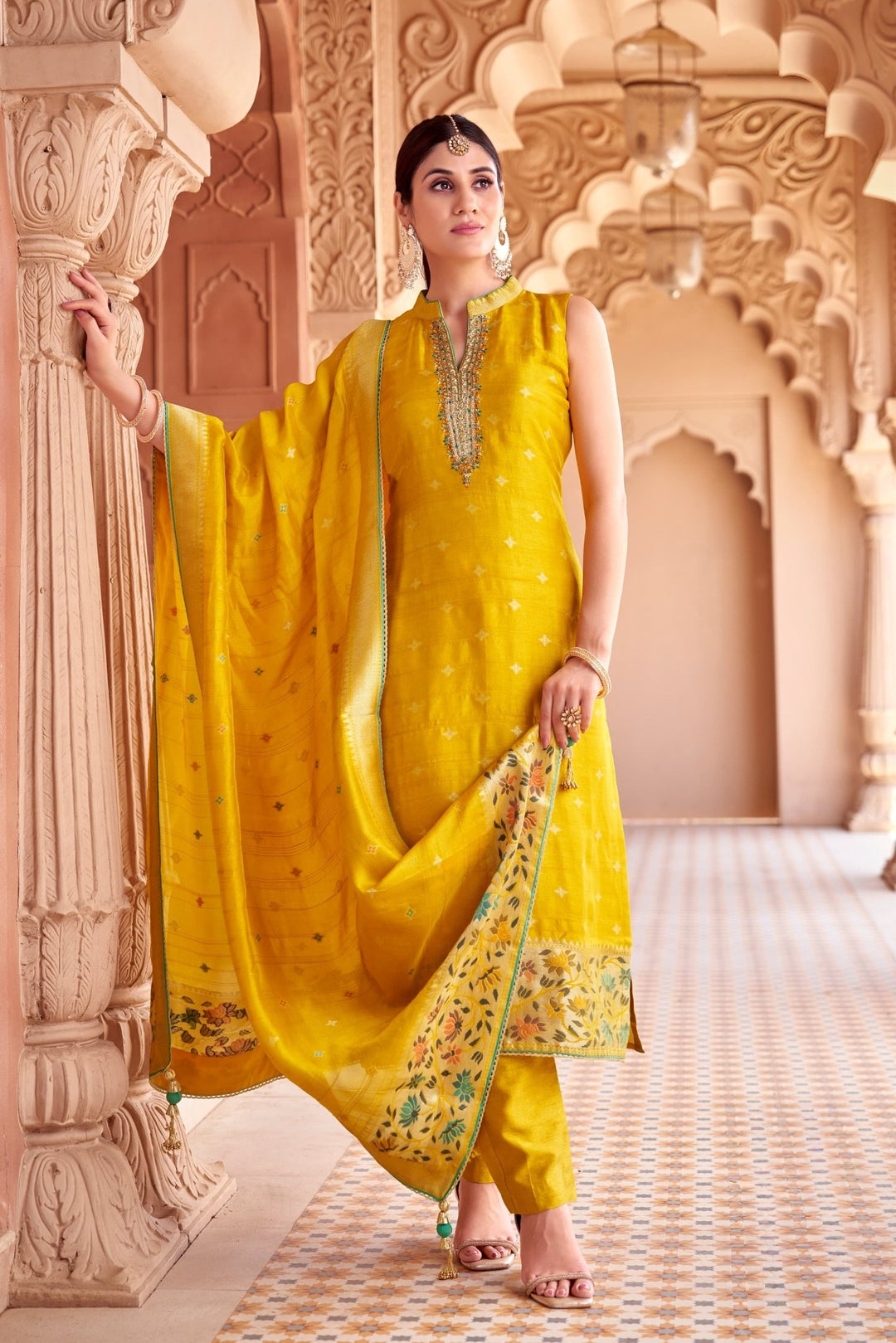Jamdani Silk 3 - Piece Set with Khatli Work – Handcrafted Ethnic Wear - Shreenath Collection